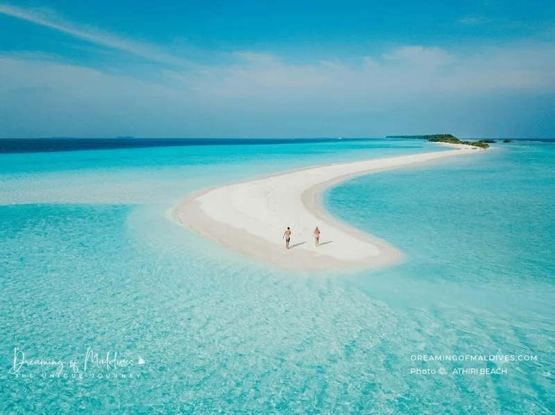 Dhigurah Maldives là điểm đến lý tưởng cho du khách yêu biển xanh, cát trắng và trải nghiệm lặn ngắm sinh vật biển.